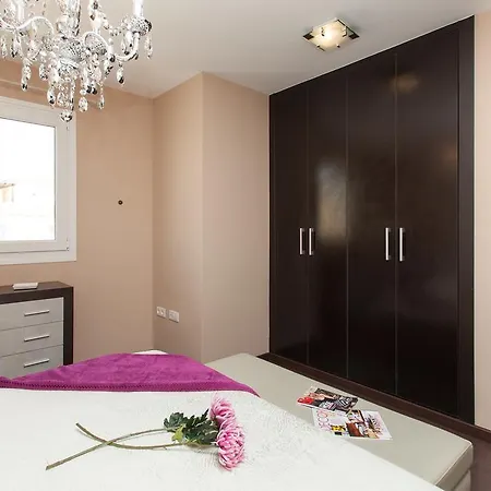 Golden Park By Vacanzy Collection *